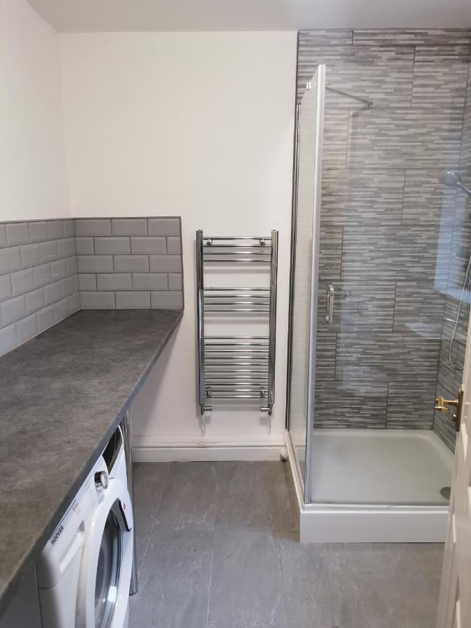 Parkside House 3 Bedroom 2 Bathroom. Parking. 巴罗弗内斯 外观 照片